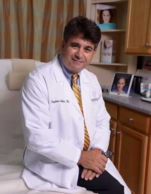 Stephen Delia