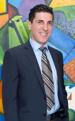 Sean Ravaei